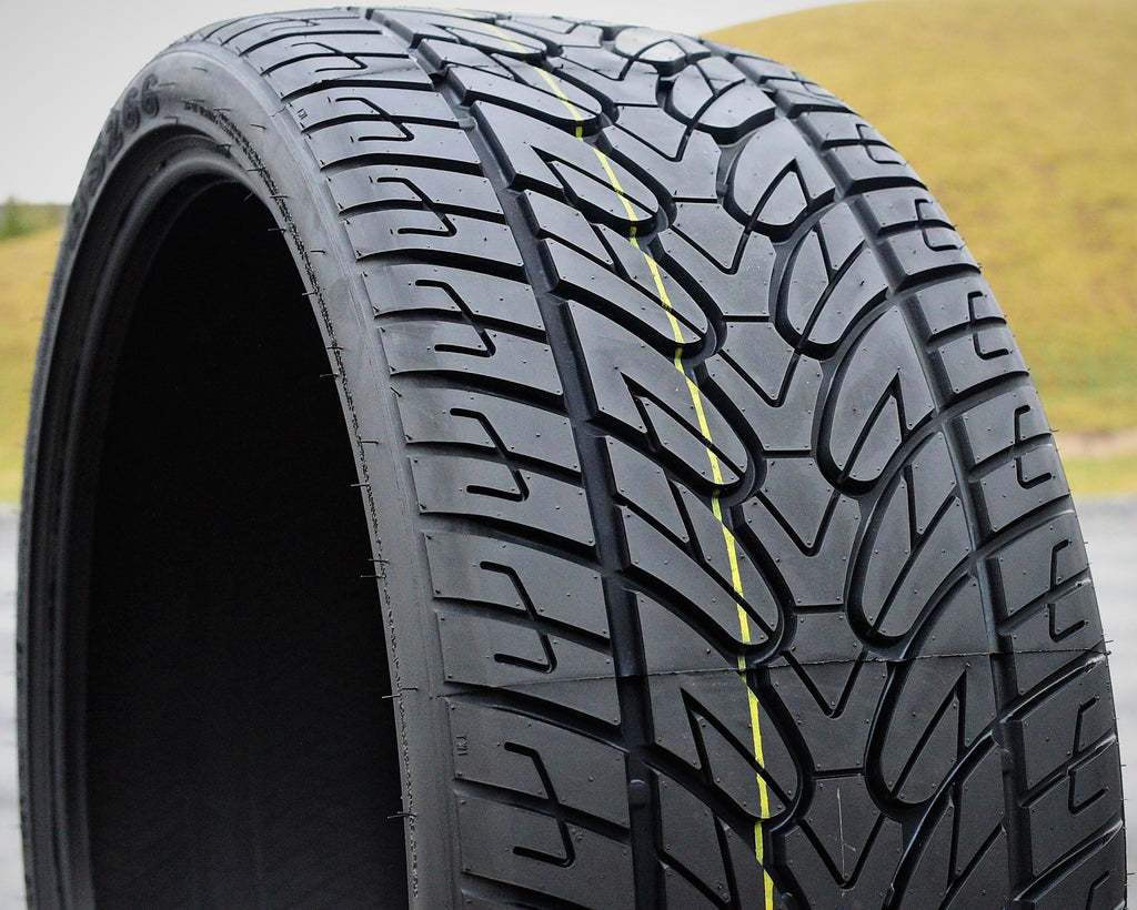 Set of 4 Fullway HS266 305/35R24 112V XL Performance a/s All Season Tires