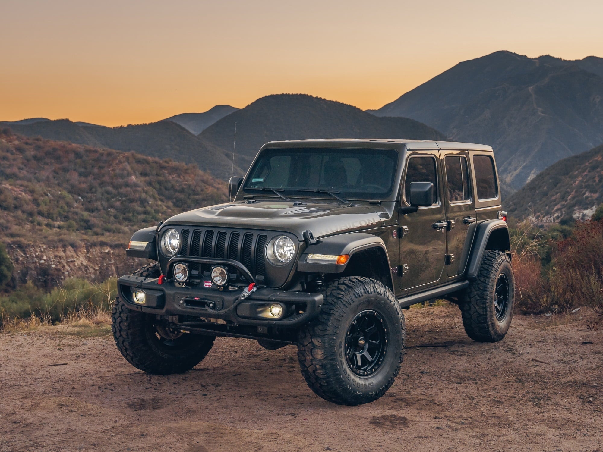 RockTrix RT116 17 inch Wheel Compatible with Jeep Wrangler JK JL 17x9 5x5 Wheels (-12mm Offset, 4.5in Backspace) 5x5 PCD, 71.5mm Bore, Gunmetal Gray Wheels, Also fits Gladiator JT Rims