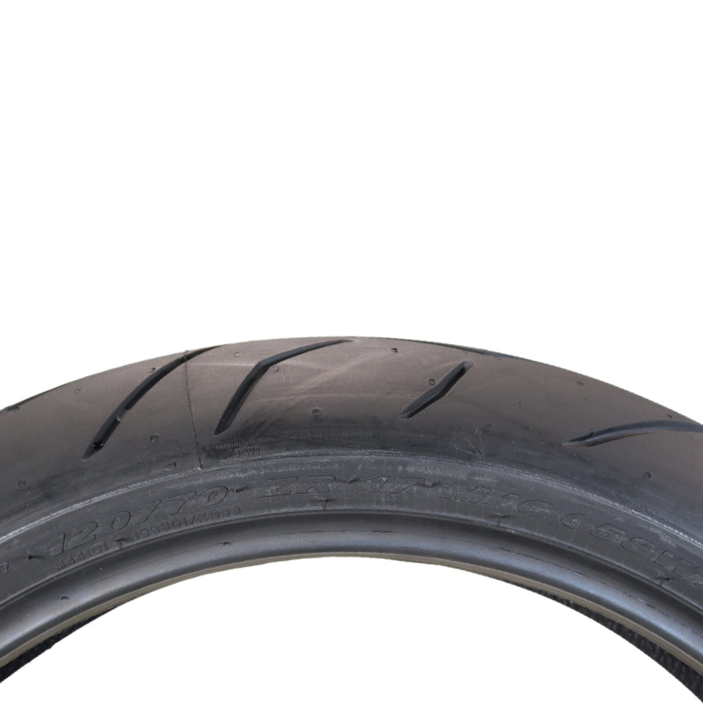 Pirelli Diablo Rosso II Tire Set with Keychain: 120/70 ZR 17 M/C (58W) TL (K) Front & 180/55 ZR 17 M/C (73W) TL Rear Motorcycle Tires- Sport Performance for Road Use