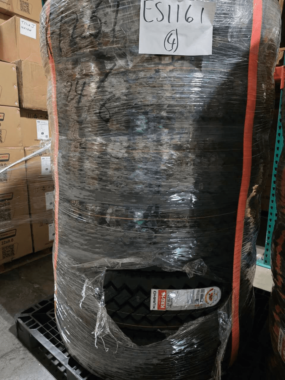 2025 Kumho KRD16 11R22.5 G/16PR Drive Tire | South Korean Engineered, High-Performance 360° Tread for Commercial Trucks