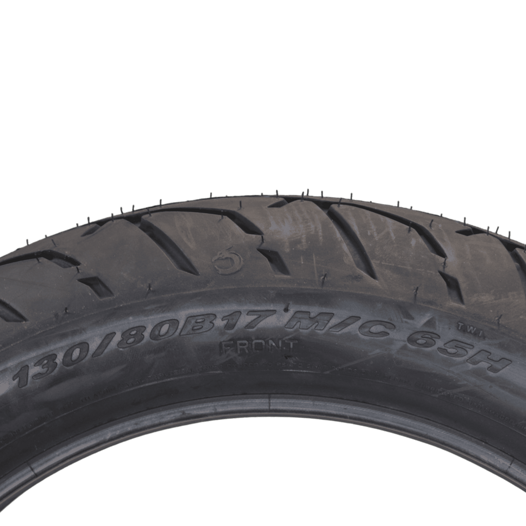 Pirelli Night Dragon Tire Set: 130/80B17 M/C 65H TL Front & 180/65B16 M/C 81H REINFTL Rear Cruiser Motorcycle Tires - Superior Traction & Handling for High-Performance Cruisers with Keychain