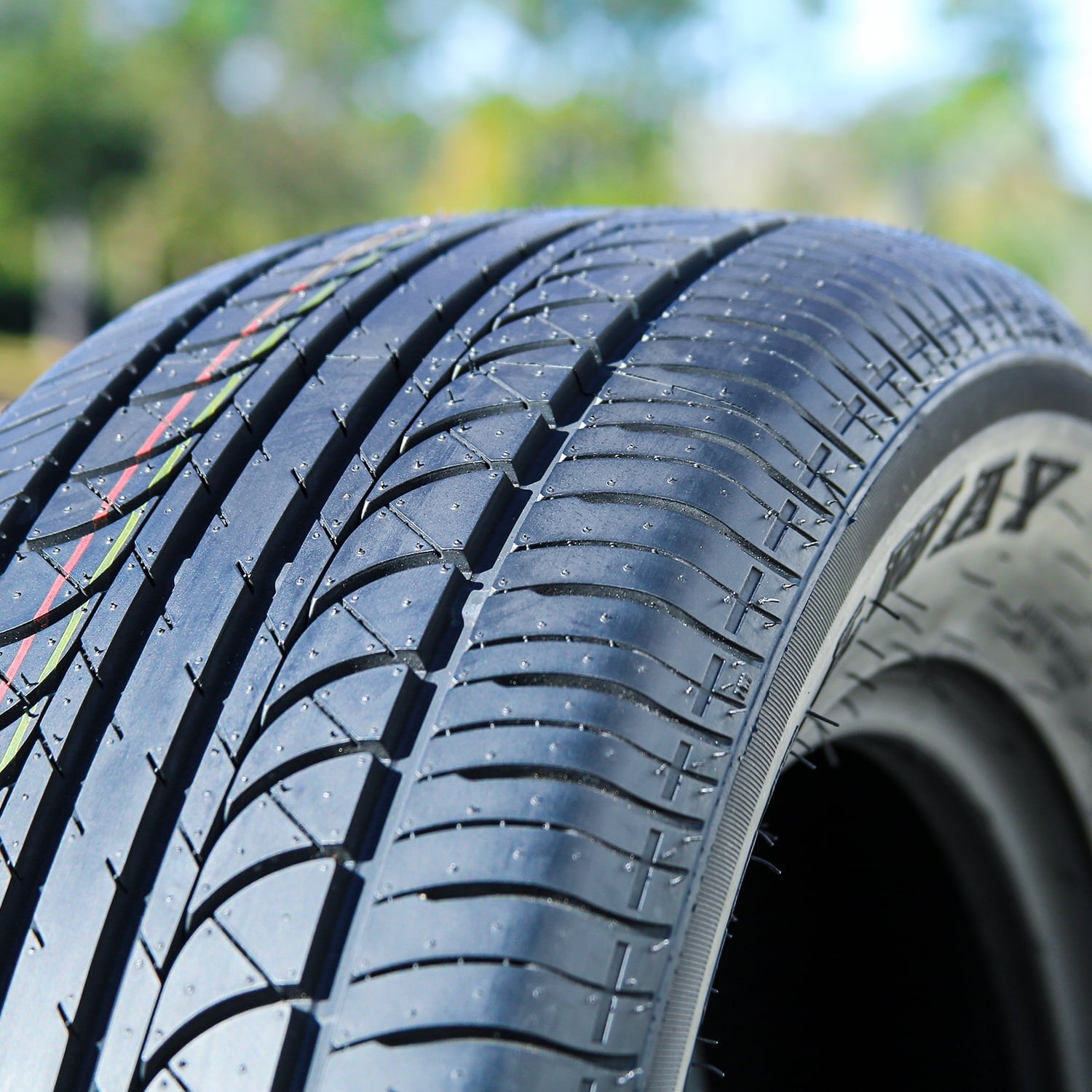 Set of 4 Fullway PC369 215/60R17 96H Performance a/s All Season Tires