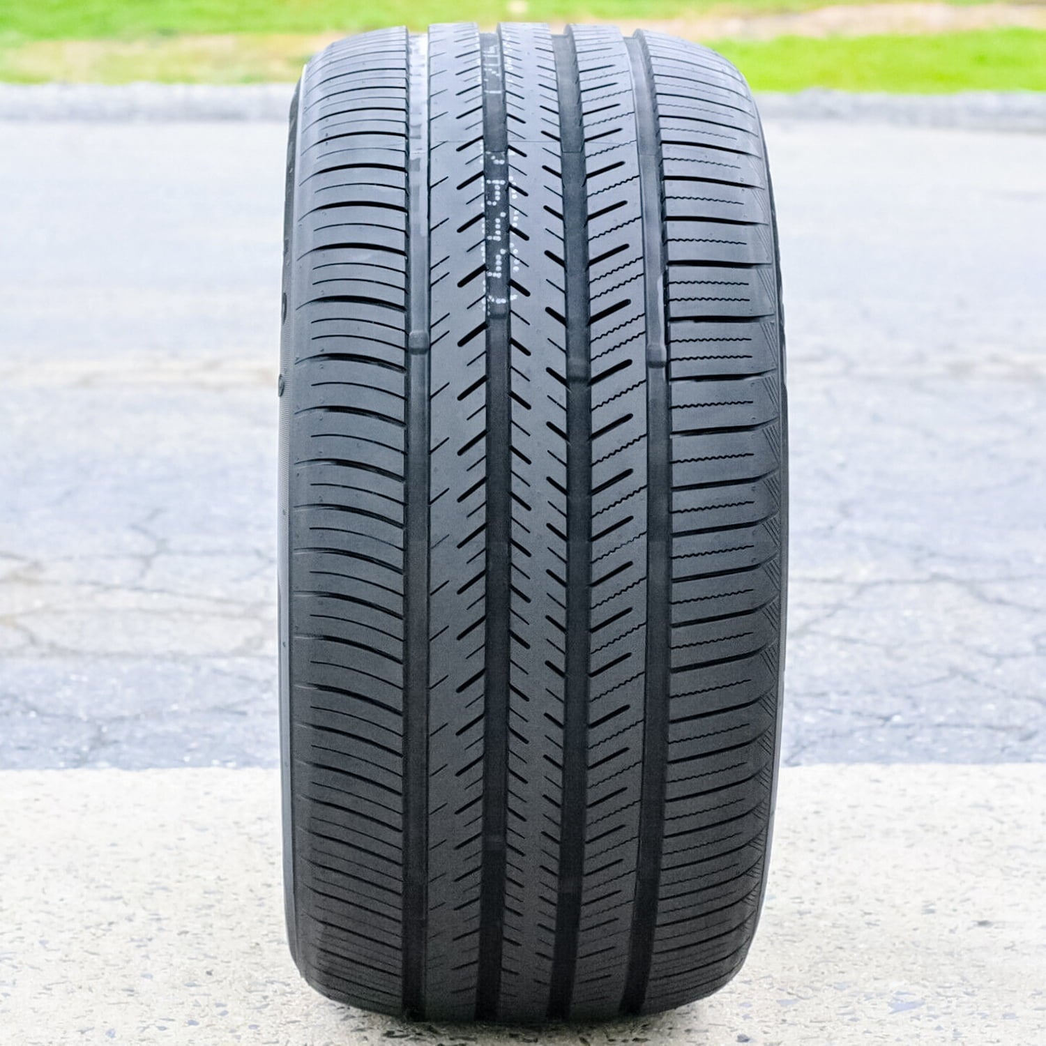 Set of 4 (FOUR) Atlas Force UHP A/S 225/45R19 96Y XL High Performance All Season Tires Fits: 2014-17 Mazda 6 Grand Touring, 2011-13 INFINITI G37 IPL